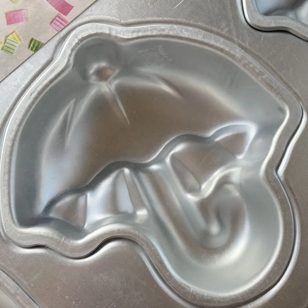 Vintage 1994 Wilton Cake Desserts Mold Pan Mini Umbrellas New Showers Parties